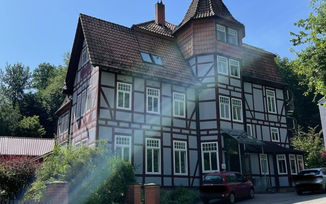Vernetzungstreffen: „Mitten im Leben ~ bestärkend vernetzt“                            in der Akademie Waldschlösschen